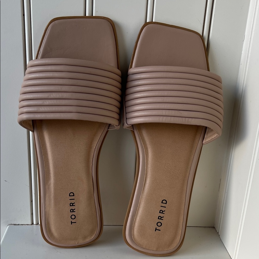 Torrid Beige Ribbed Slide Sandals Size 10WW